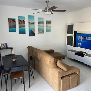  Apartment Oasis Montana Roja