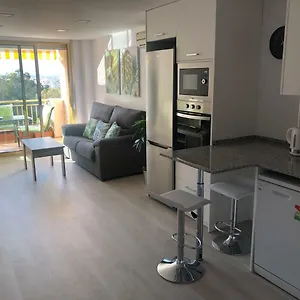 brand-new-apartment-with-swimming-pool-and-views.top-hotels-tarragona.com/